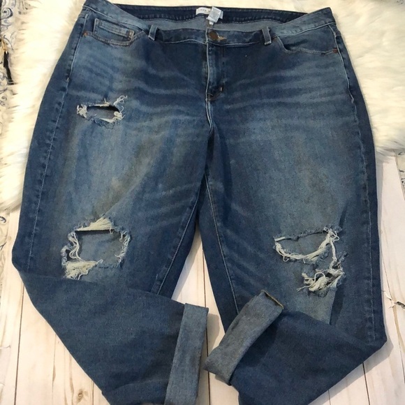 Lane Bryant Distressed Jeans Size 18 - Picture 1 of 9